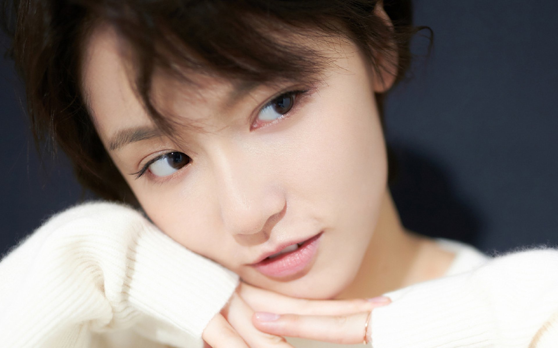 利物浦高压战术屡屡奏效，连续五场零封，官方_利物浦压哨连签两大中卫 白菜价补强