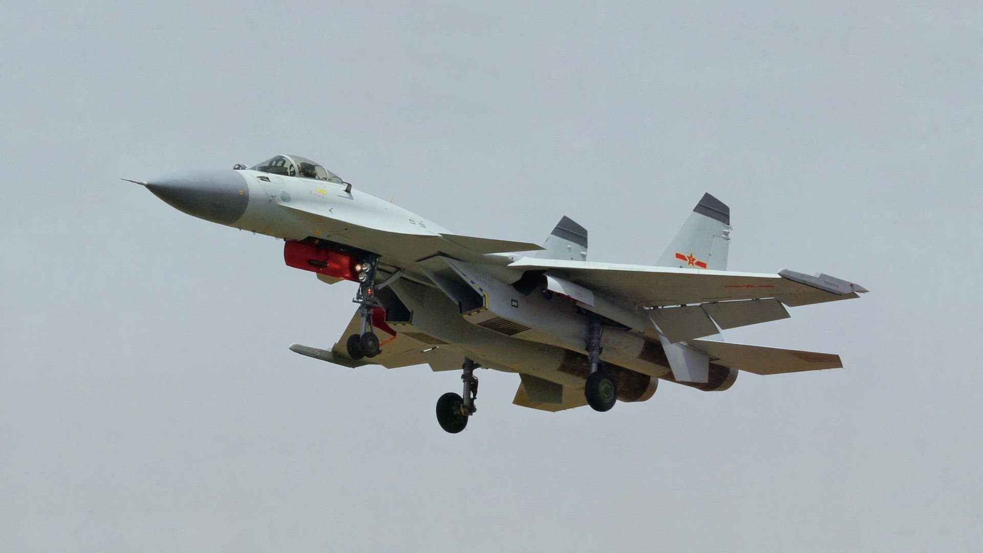 新版篮球运动装备引领运动时尚潮流，新版篮球鞋