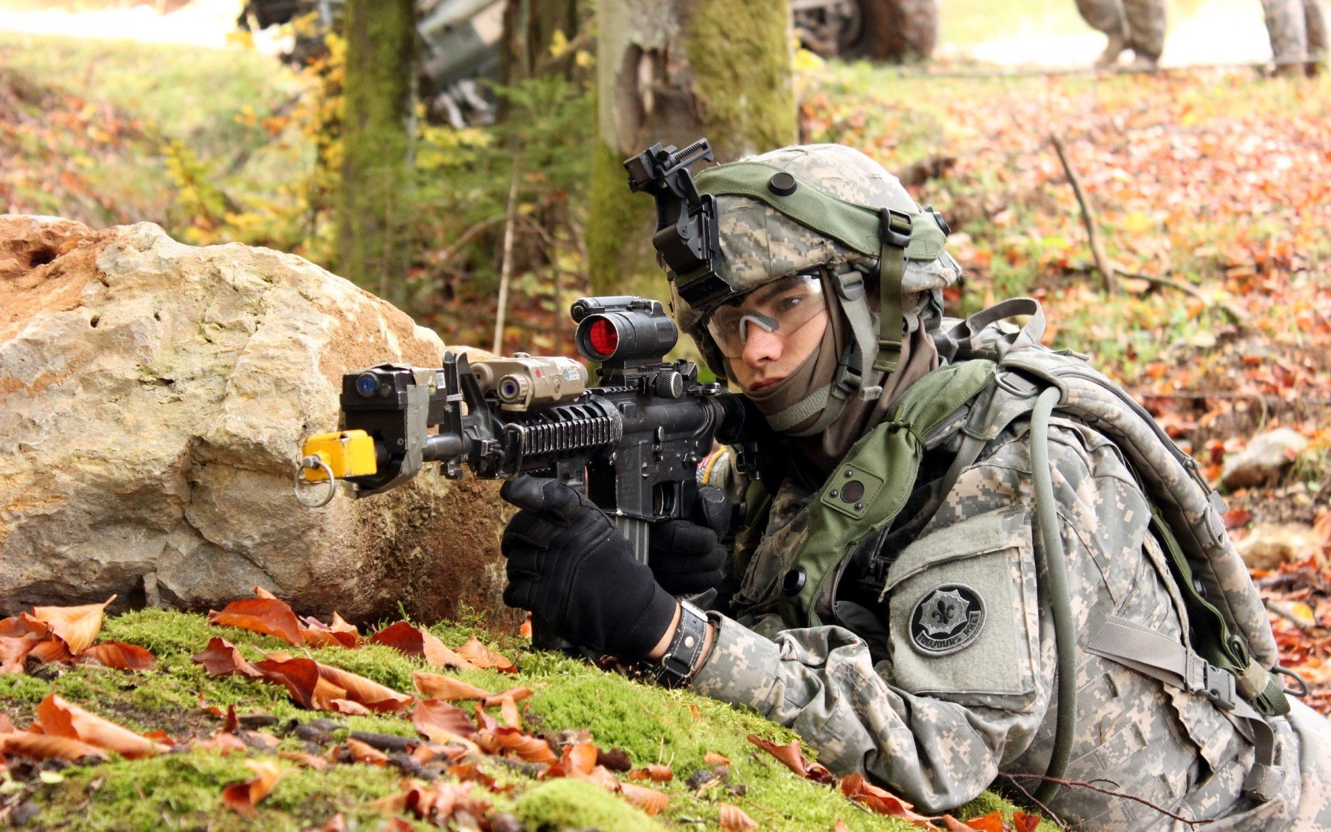 英超官方辅助决策系统正式启用,赛场判罚更科学,英超比赛机制